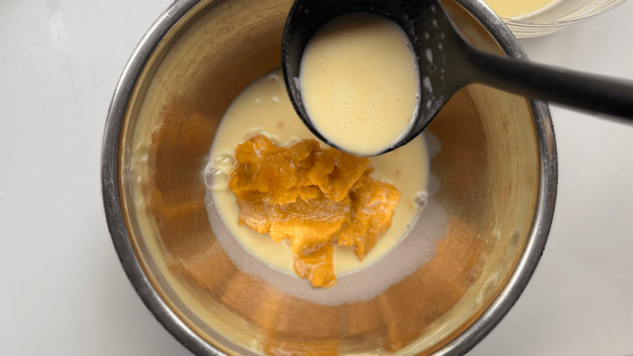 combine the pudding base into kabocha puree