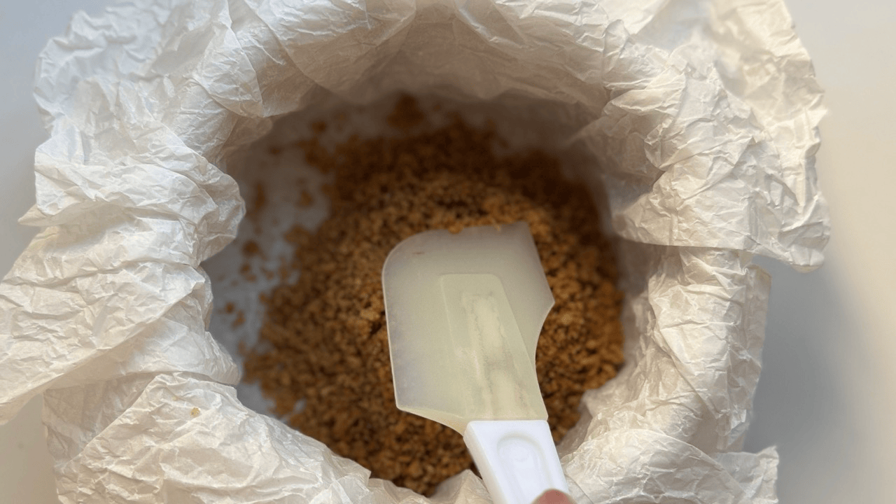 Graham cracker bottom for Yaki imo basque cheese cake