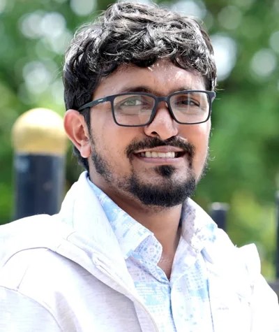 ಗ್ಲ್ಯಾನಿಶ್ ಮಾರ್ಟಿಸ್, ಅಲಂಗಾರ್