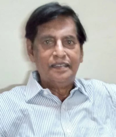 ರೋನ್ ರೋಚ್, ಕಾಸ್ಸಿಯಾ