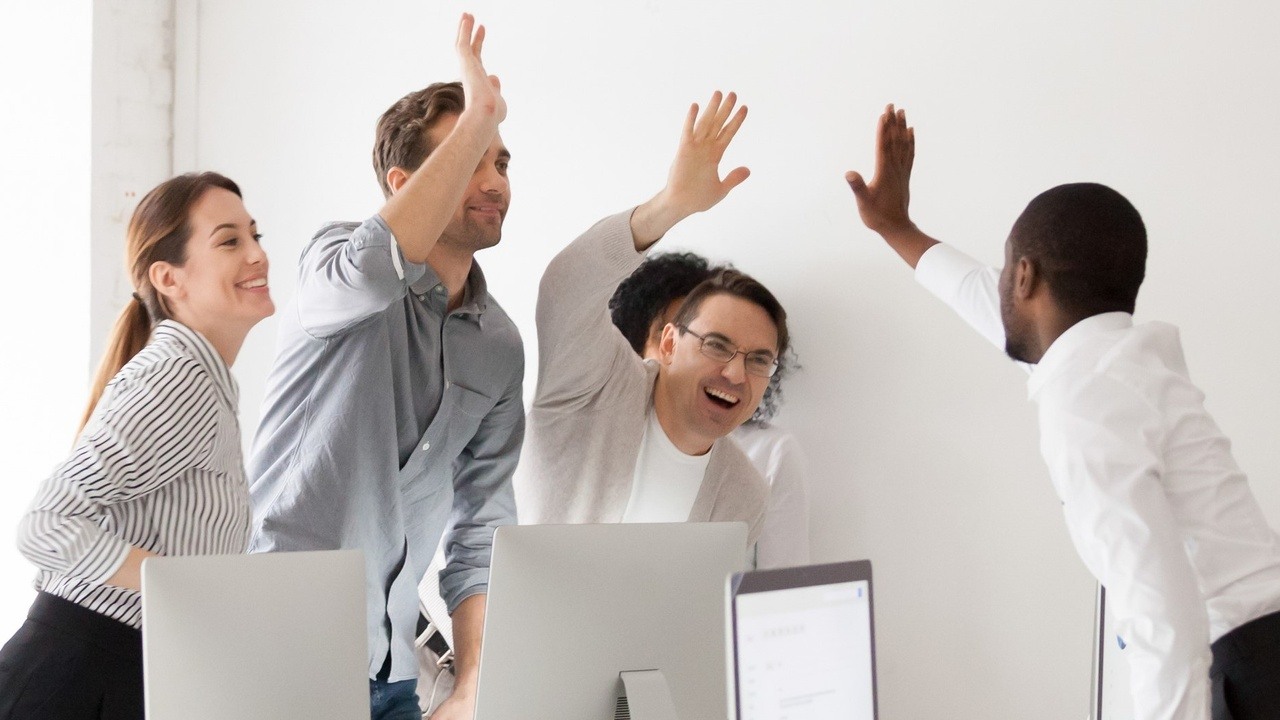 Professional Services Latg - Mountain Picture Collection - Mobile Quality