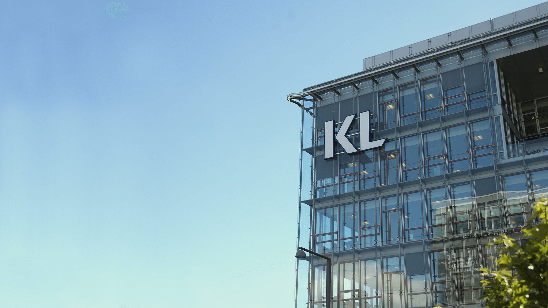 Om Kl - Elegant Desktop Gradient Backgrounds | Free Download