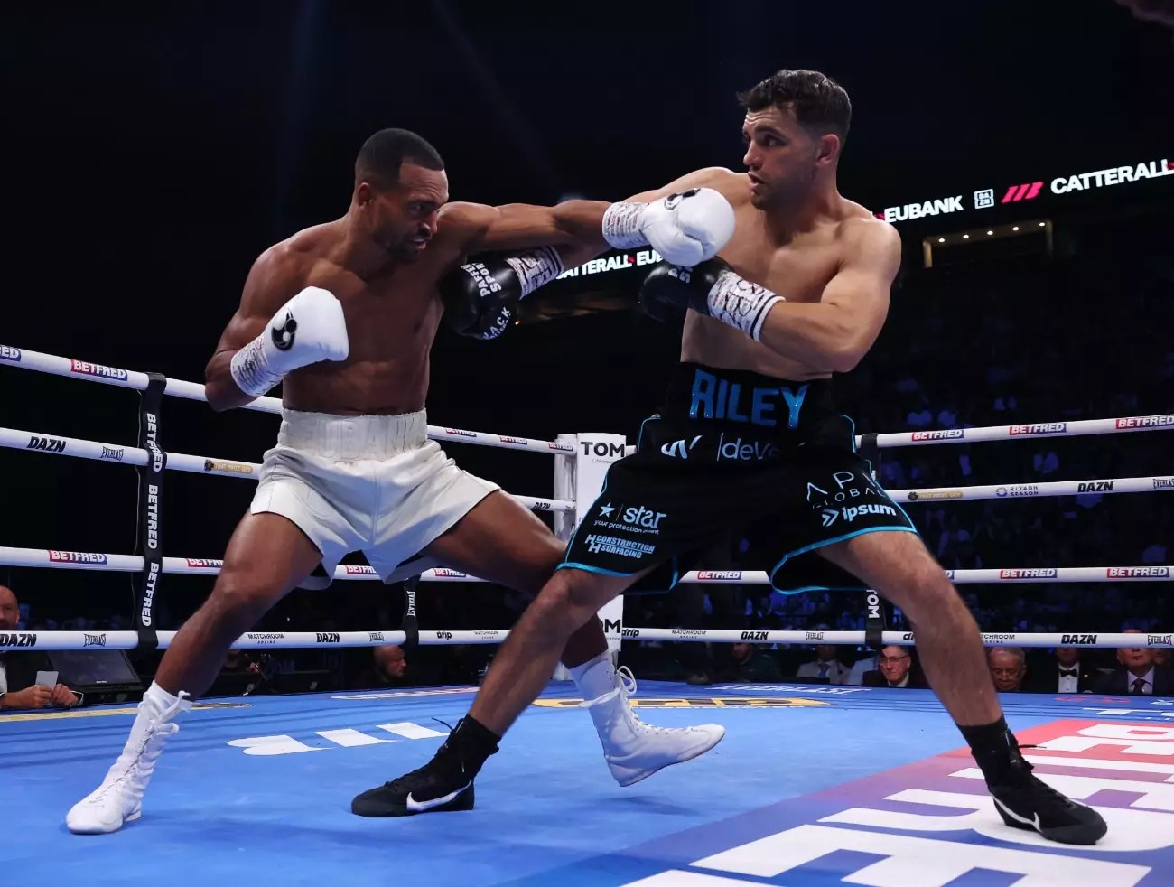 Uncovering the Truth Behind the Catterall vs. Eubank Fight: A Disappointing Display of Power and Potential