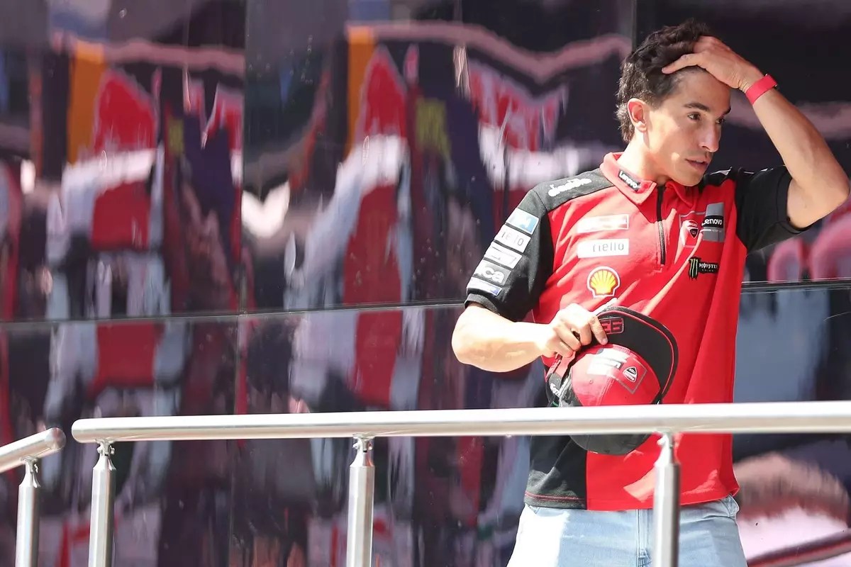 The Rise of Electronic Aids in MotoGP: A Threat to Rider Skill or a Necessary Evolution?