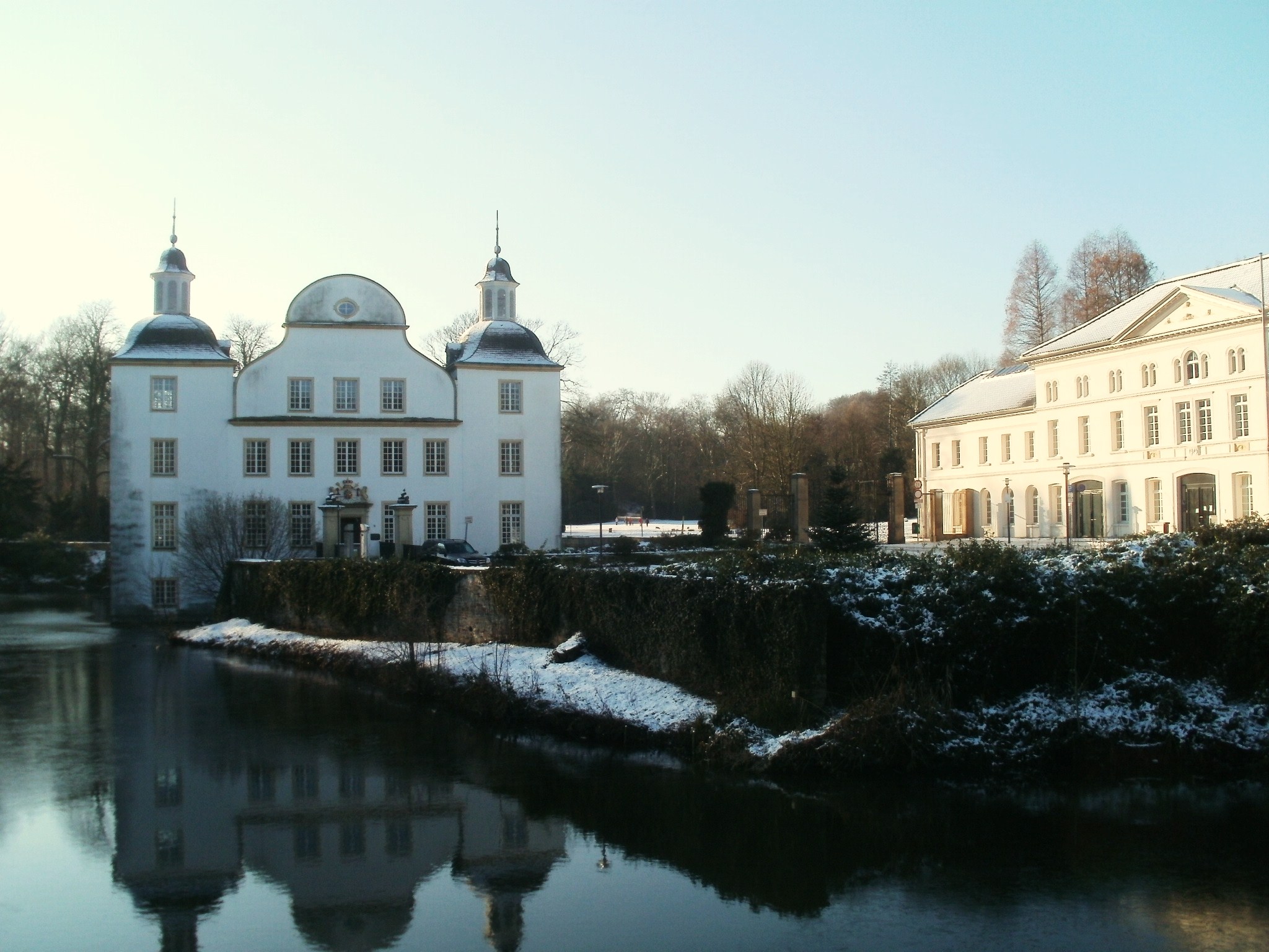 OLYMPUS DIGITAL CAMERA