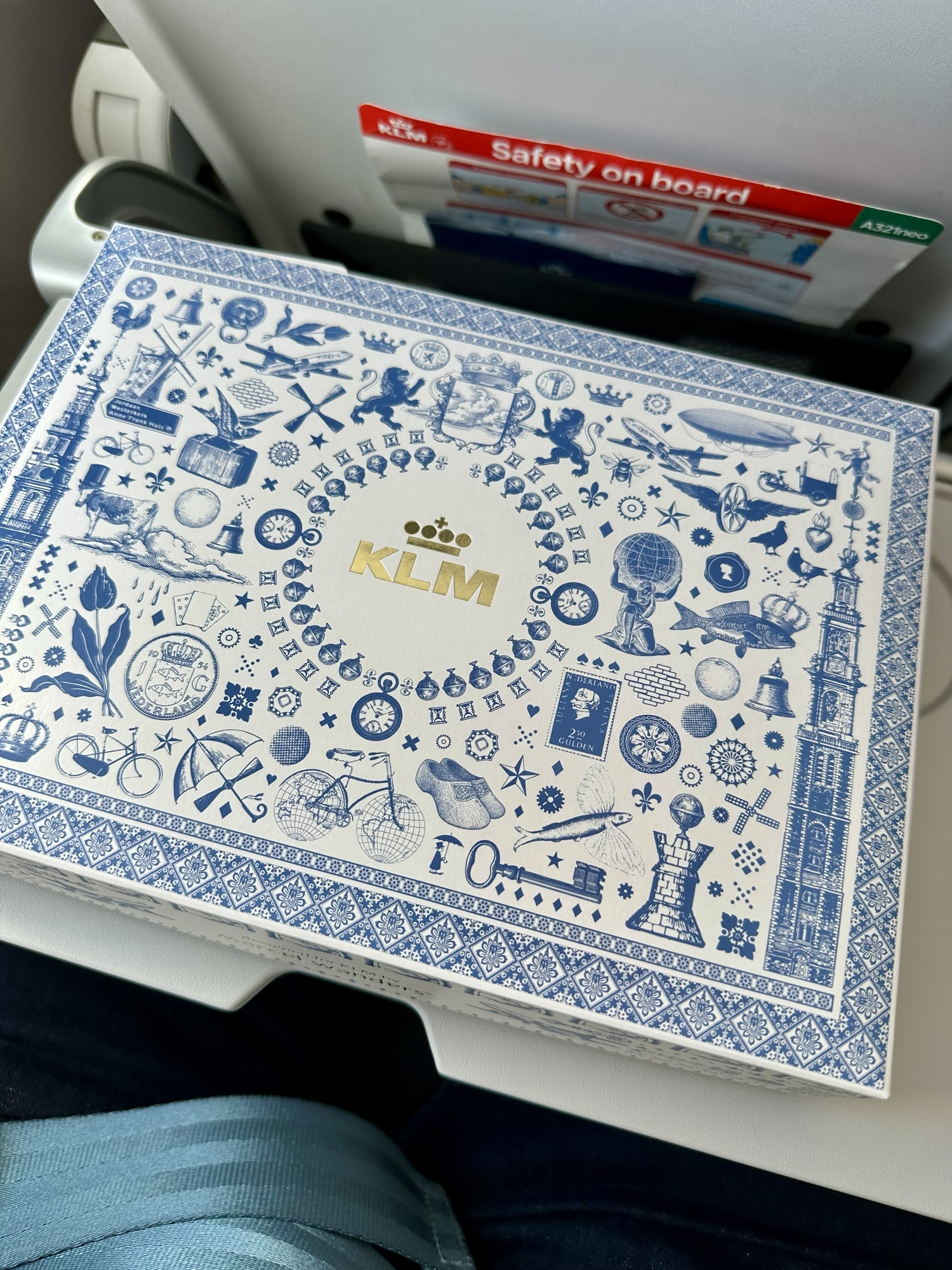 KLM Royal Dutch Airlines, Business Class – Airbus A 321 NEO