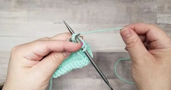 Slip Slip Knit Ssk Knit 2 Together K2tog Knitting Decrease Stitches Youtube - Modern Nature Texture - Retina