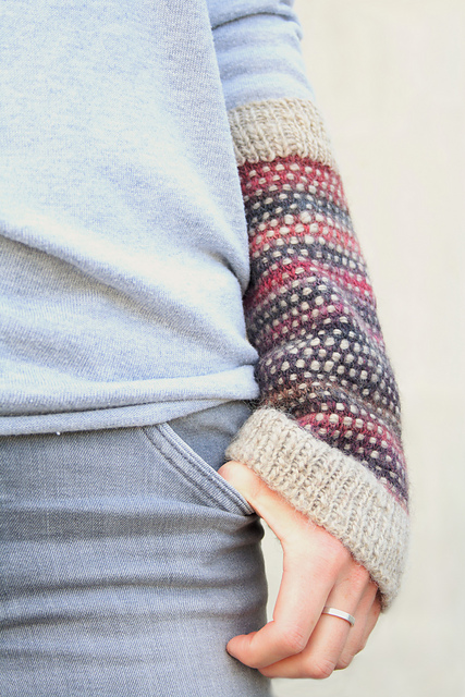 Dotlets by Jana Huck