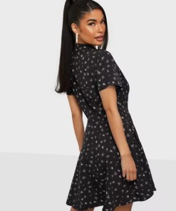 MISSGUIDED Haljina