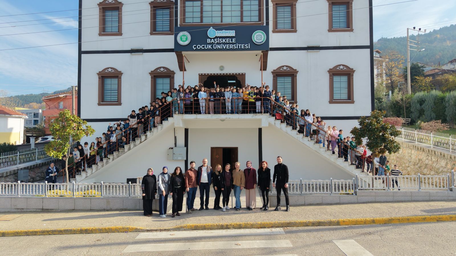 Başiskele Çocuk Üniversitesi'nde Eğitimler Sürüyor!