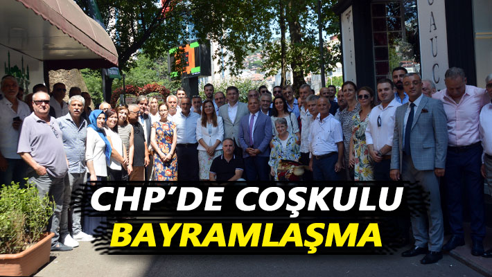 CHP’de coşkulu bayramlaşma