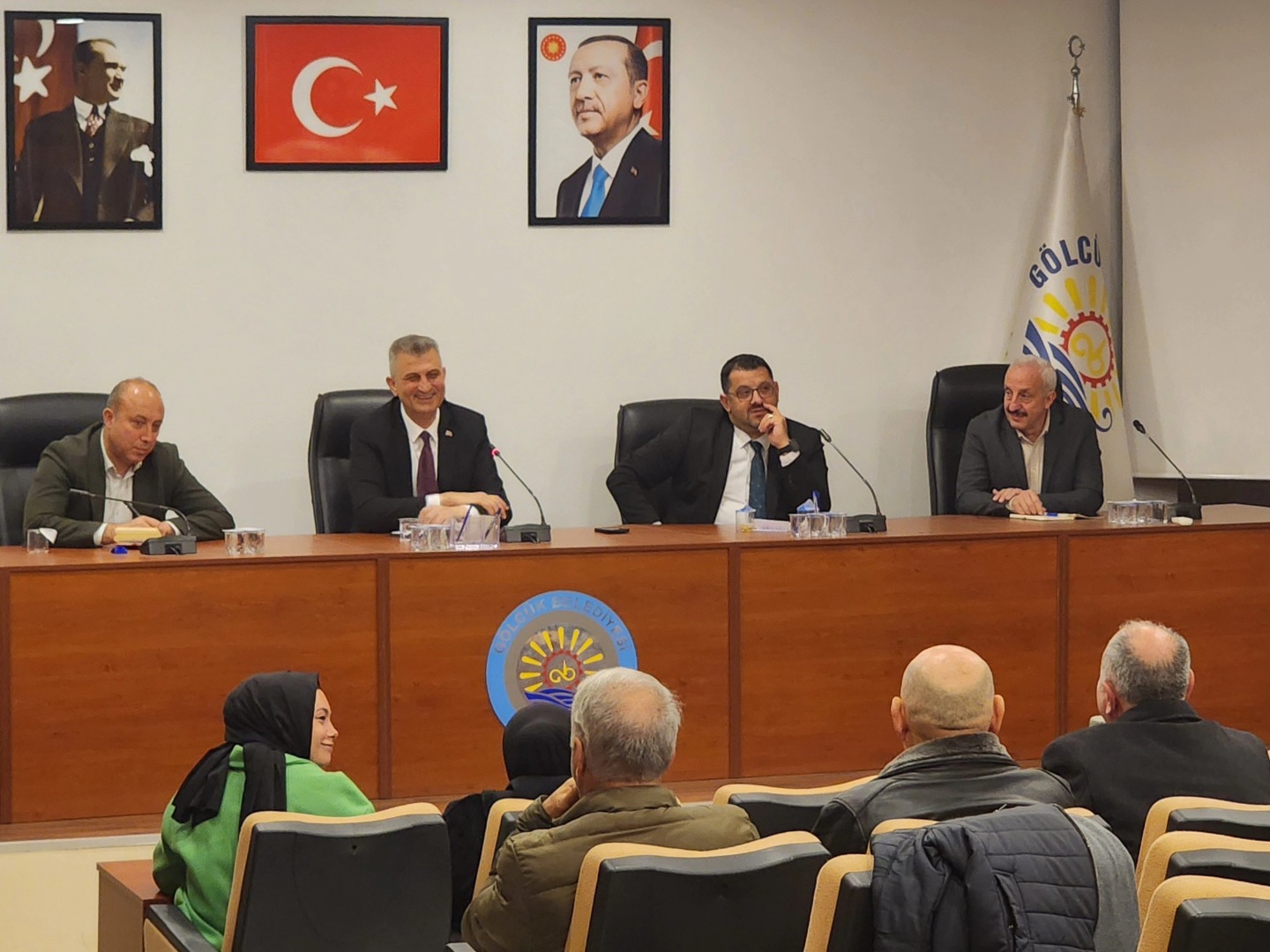 Başkan Sezer, Gölcük'te Muhtarlarla Buluştu!