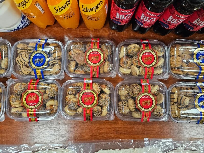 Gölcük’te tarihi geçmiş ürünlere zabıta müdahalesi!