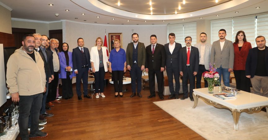 DEVA Partisi Genel Başkan Yardımcısı Oktar, Hürriyet’i makamında ziyaret etti
