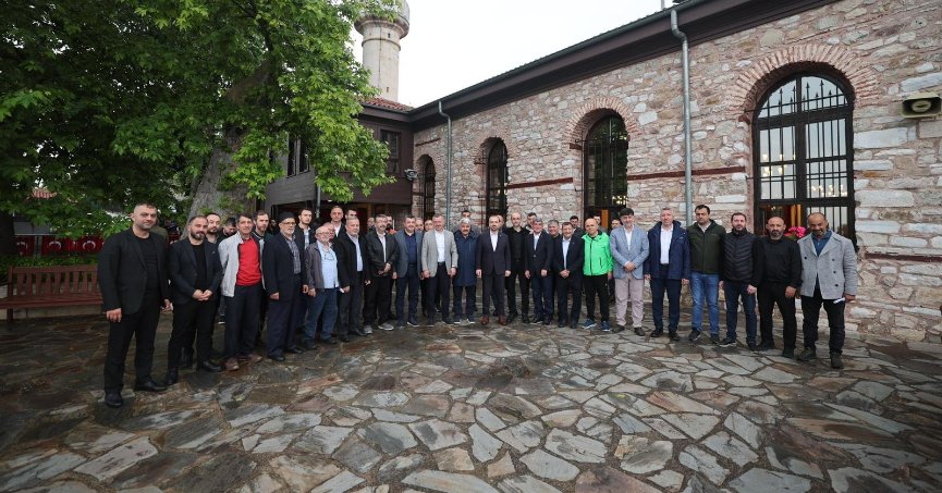 AK Parti, fethin sembolü, Orhan Camii’nde güne başladı