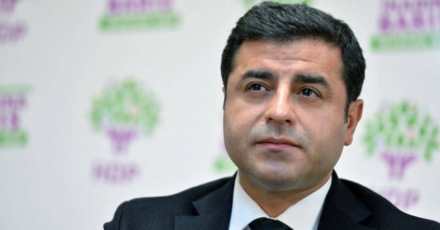 Demirtaş:  Aktif politikayı bırakıyorum