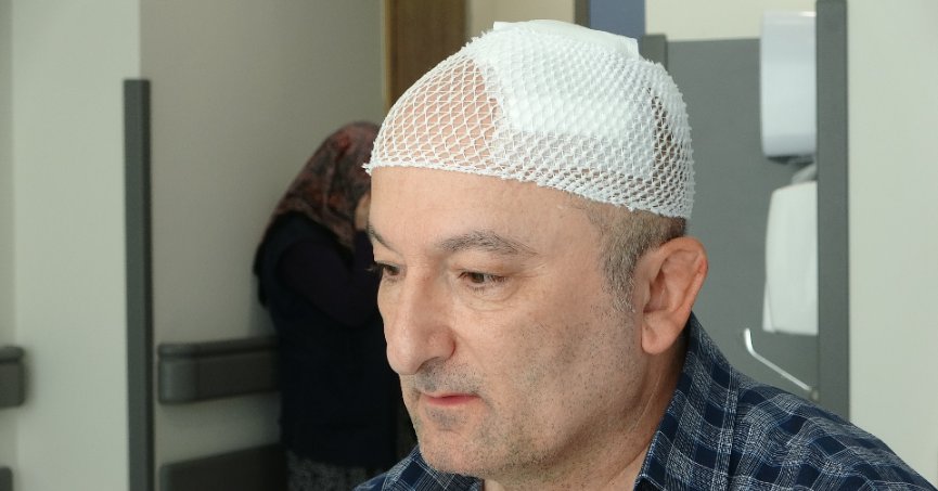 Beynindeki tümör "konuşarak" çıkarıldı