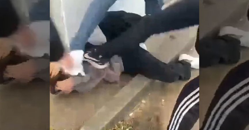 Liseli genci dövüp kayda aldılar