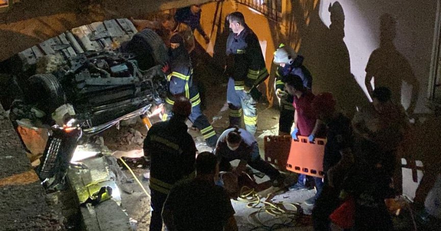 Araçtaki tartışma kazaya neden oldu: 1'i ağır 2 yaralı