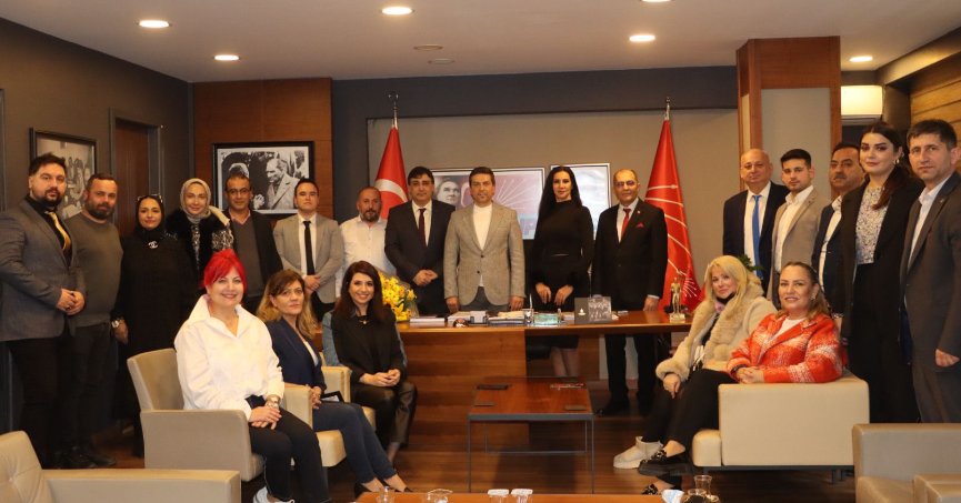 İzmit esnafının sorunları CHP İl Başkanı Sarı ile görüşüldü