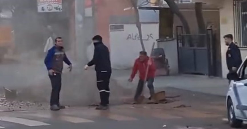 Altyapı çalışması sırasında doğal gaz borusu delindi!