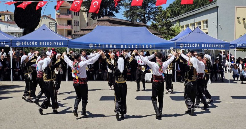 19 Mayıs Gölcük'te coşku ile kutlandı
