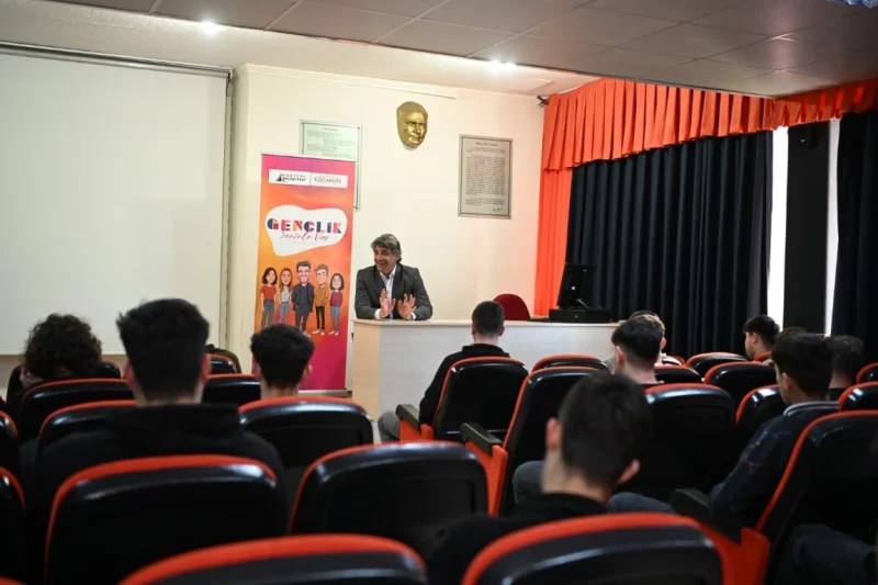 Başkan Kocaman, Kartepe’de Gençlerle Buluştu!