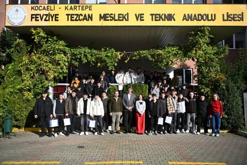 Başkan Kocaman, Kartepe’de Gençlerle Buluştu!