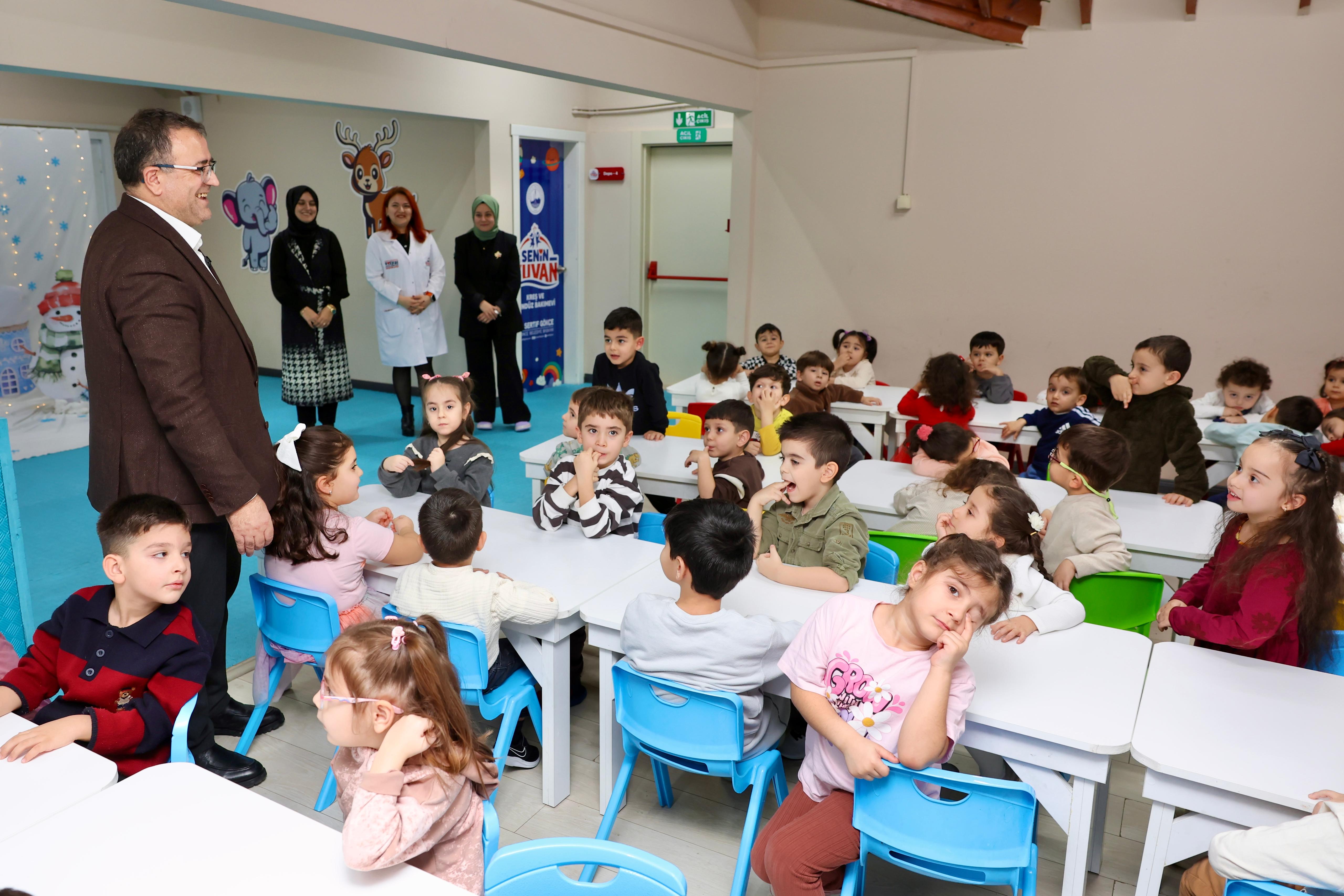 Derince'de Miniklerin Karne Sevinci!