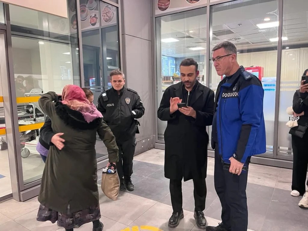 Yardım bekleyen yaşlı huzurevine yerleştirildi
