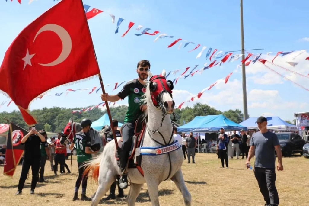 Kadırga Yaylası’nda Erzurumlular Buluştu