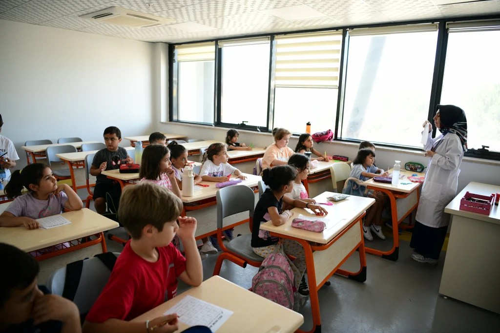 Çayırova Bilgi Evleri'nde yaz kursları başladı - 2. görsel