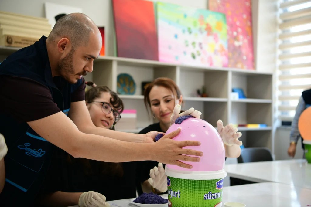 Özel Bireyler Yaz Okulunda Eğleniyor