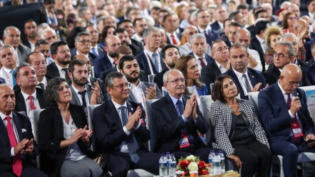CHP Kurultayı’nda Usulsüzlük Davası Ertelendi!