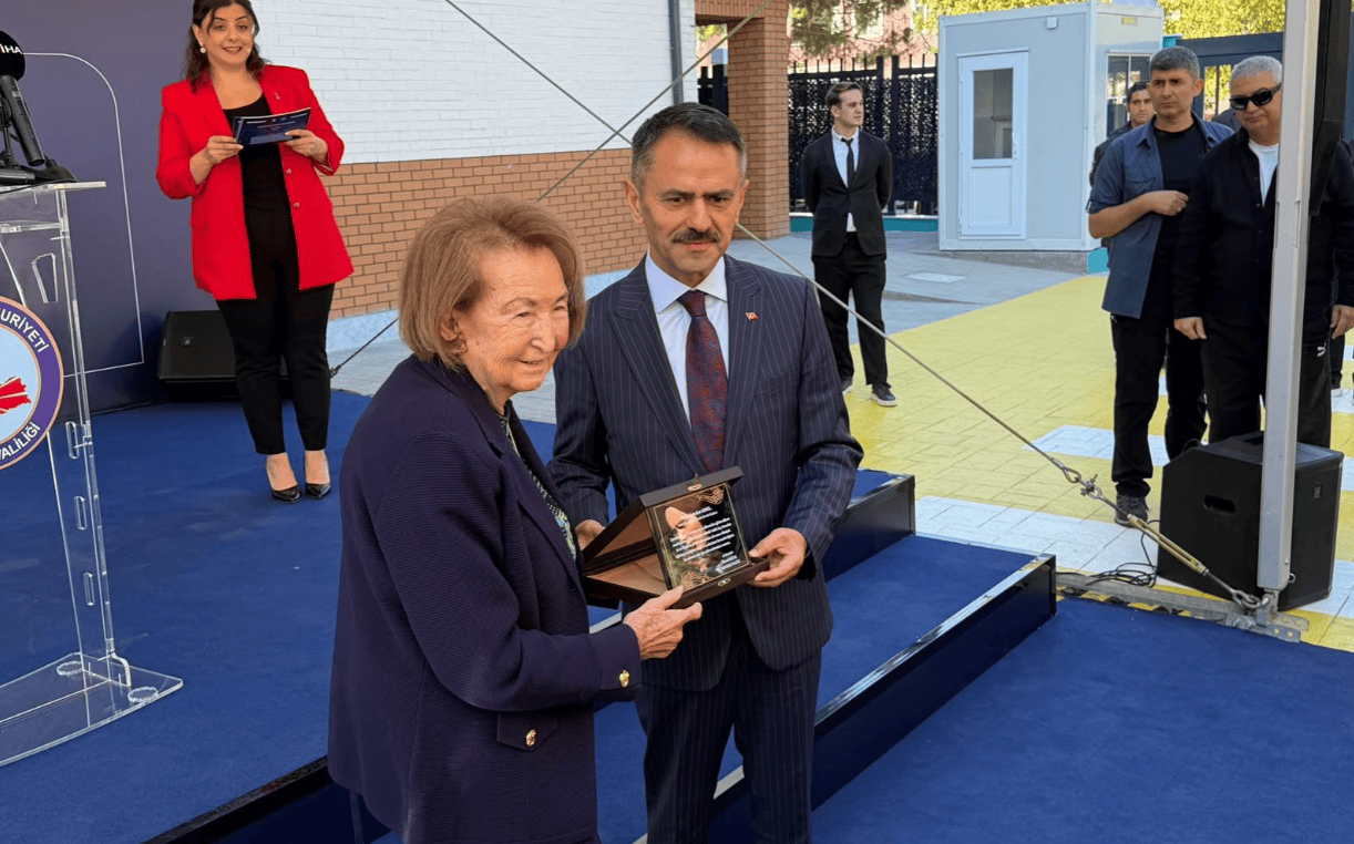 Vehbi Koç Vakfı Semahat Arsel İlkokulu törenle açıldı