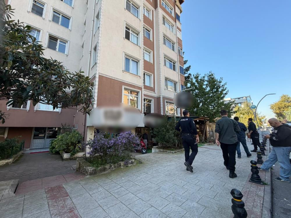 Eski eşinin silahlı saldırısına uğrayan kadın hayatını kaybetti