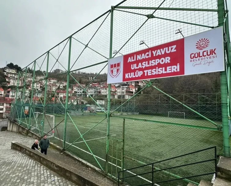 Ali Naci Yavuz’un ismi Ulaşlı’da futbol sahasına verildi