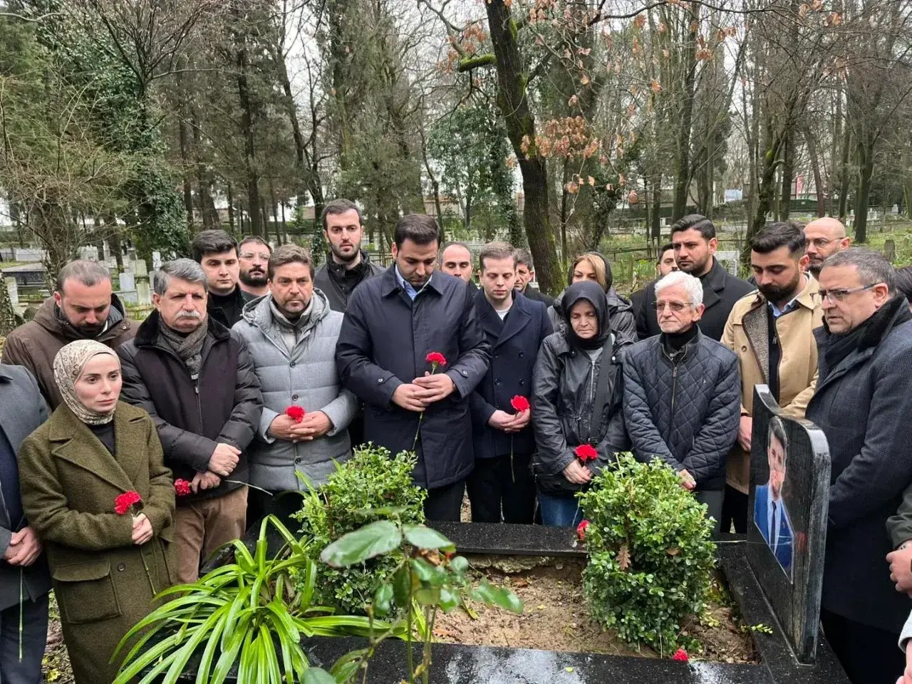 Genel başkan yardımcısı bile geldi. O iki isim gelmedi