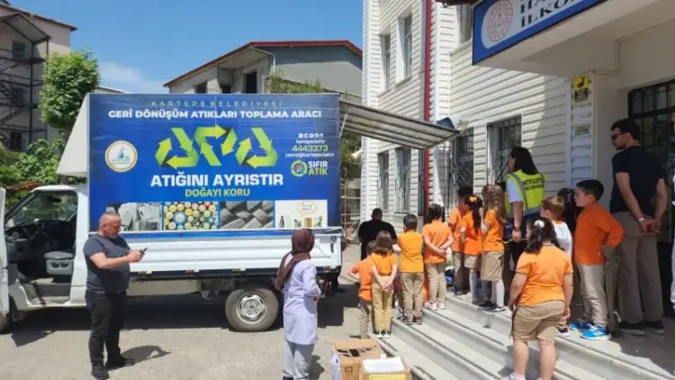Kartepeli minikler abilerine-ablalarına örnek oldu