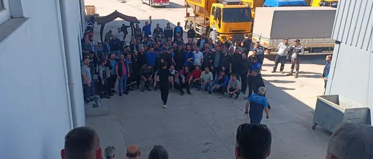 Başiskele Belediyesi karışık! İşçiler kabul etmiyor