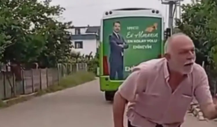 Aynı şoför aynı hadiseler! Kartepeli şoför kadın yolcularla yine kapıştı!