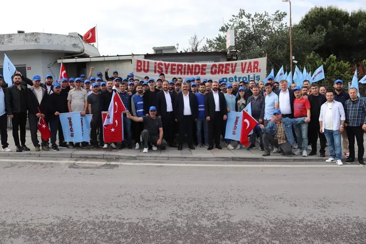 Birleşik Krallık menşeili dev fabrikada grev bayrağı asıldı!