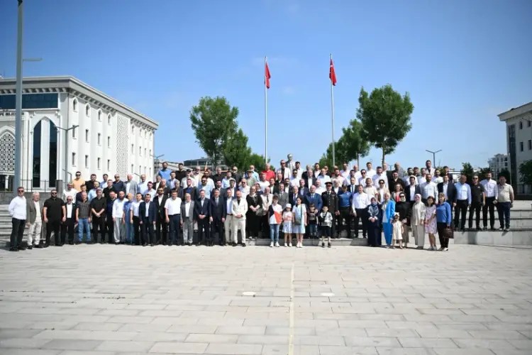 Kartepe’de Kurban Bayramı Birlik ve Coşku İçinde Kutlandı