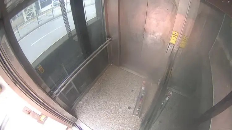 Çayırova’da vandallık. Beyler siz psikopat mısınız? Ne gerek var bu hareketlere!