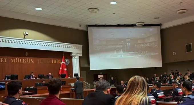 Ekrem İmamoğlu’nun duruşma salonundan fotoğrafı paylaşıldı