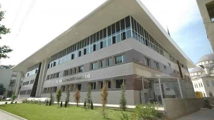 Gölcük Belediyesi’nde iki müdür görevden alındı