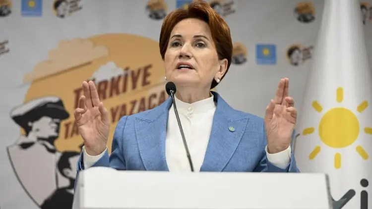 İzmitli isimden dikkat çeken çıkış! Bu sözlerim Meral Akşener’i linç edenlere. Eğer dinleseydiniz…