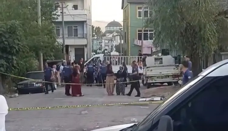 İzmit’te silahlı sopalı kız kaçırma kavgası: Acı haber geldi, 1 kişi öldü!