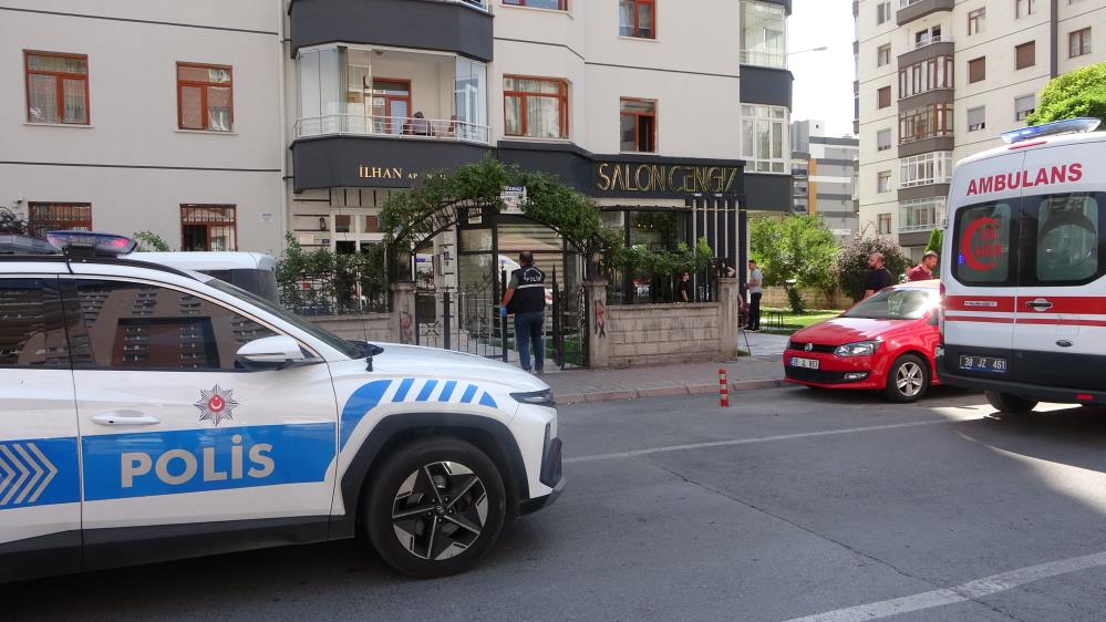 Kayseri’de korkunç olay: evinde silahla vurulmuş halde ölü bulundu