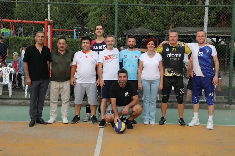 Fevzi Çakmak Mahallesi’nde voleybol heyecanı: Turnuva başladı